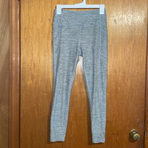 •VICTORIA'S SECERT•HEATHERED GRAY HIGH WAISTED 7/8 LENGTH LEGGINGS SIZE SMALL - Picture 8 of 8